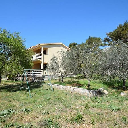 Apartments Ivan Starigrad Paklenica Exterior photo