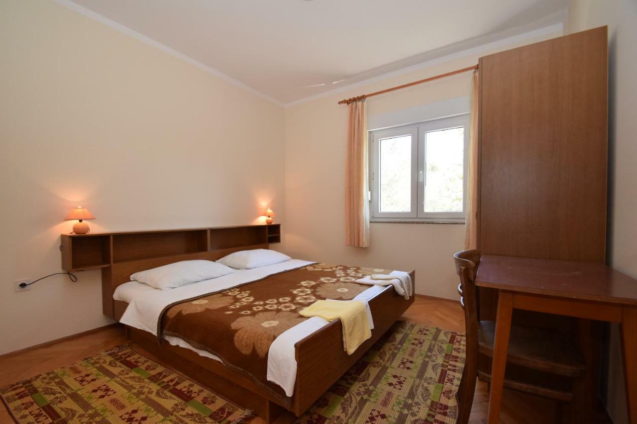 Apartments Ivan Starigrad Paklenica Exterior photo
